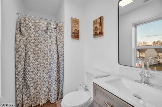 348 Silk St, Lawnside Boro, NJ 08045