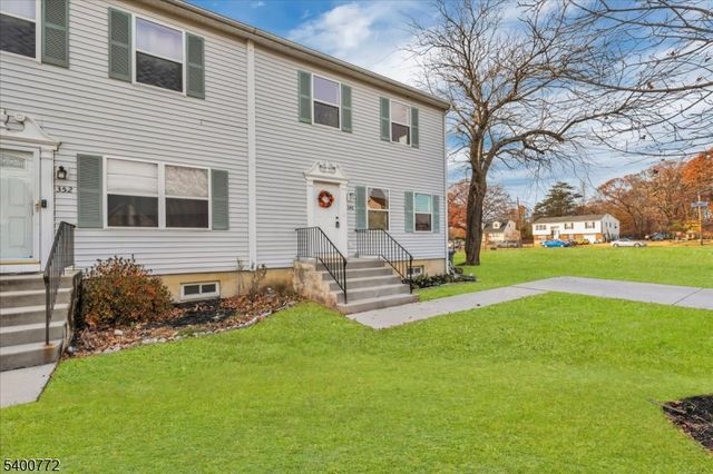 348 Silk St, Lawnside Boro, NJ 08045