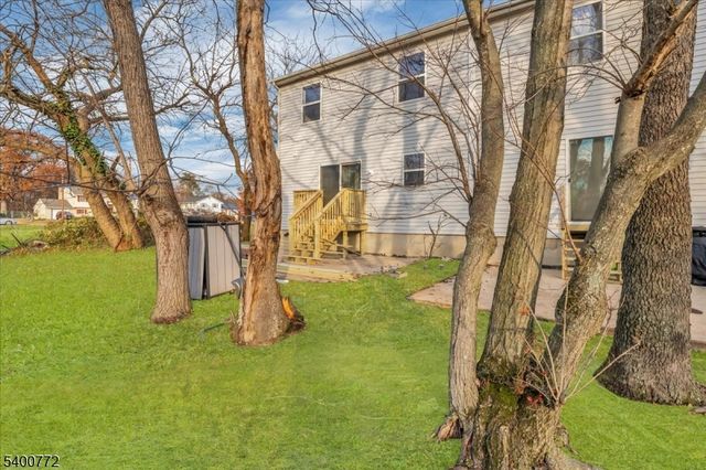 348 Silk St, Lawnside Boro, NJ 08045