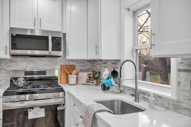 348 Silk St, Lawnside Boro, NJ 08045