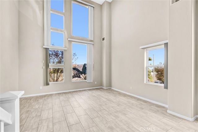 1602 W Artesia Square A, Gardena, CA 90248