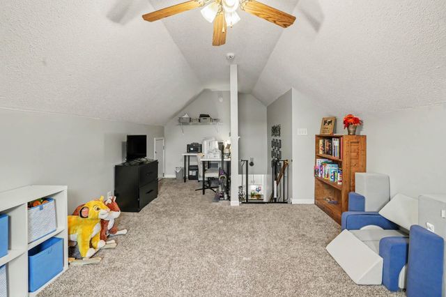 4004 New Grange Cir, Clarksville, TN 37040