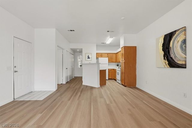 5415 West Harmon Avenue 1075, Las Vegas, NV 89103