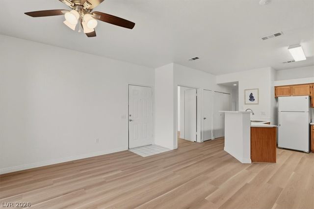 5415 West Harmon Avenue 1075, Las Vegas, NV 89103
