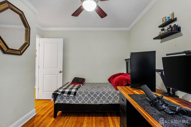 152 Orange Street, Edison, NJ 08817