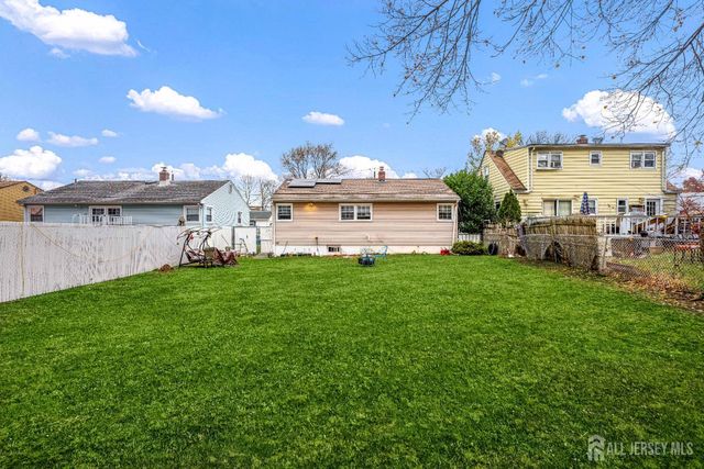 152 Orange Street, Edison, NJ 08817