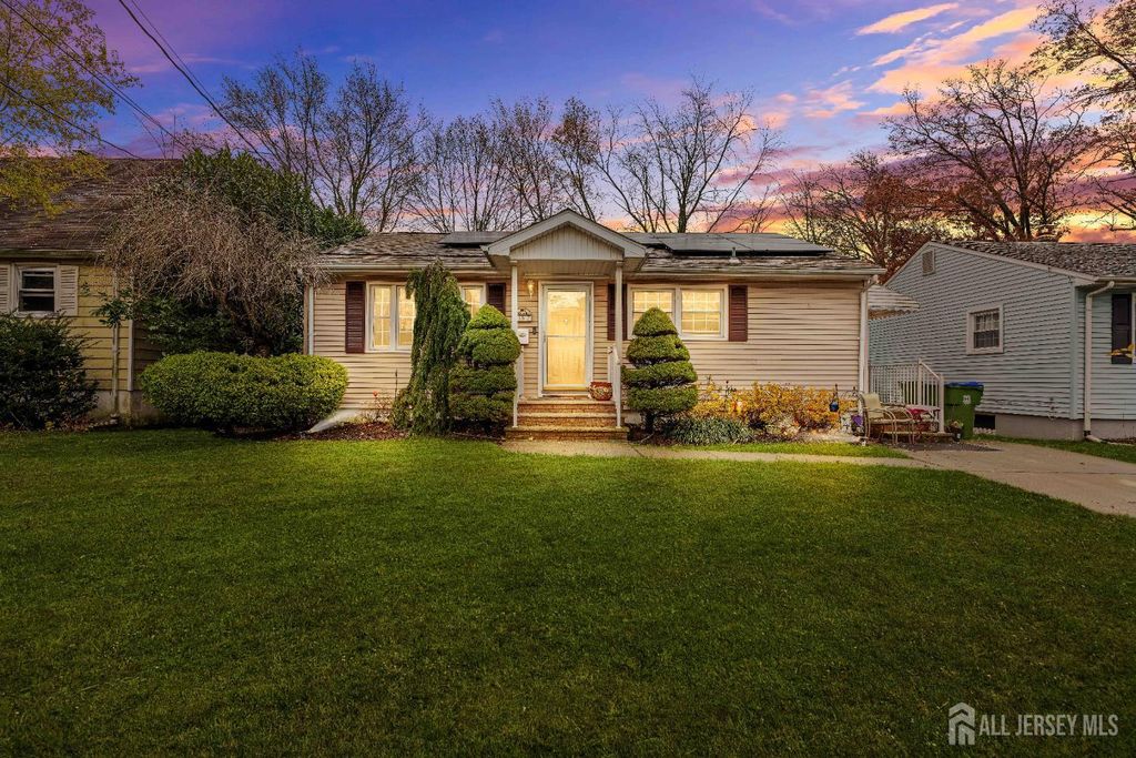 152 Orange Street, Edison, NJ 08817