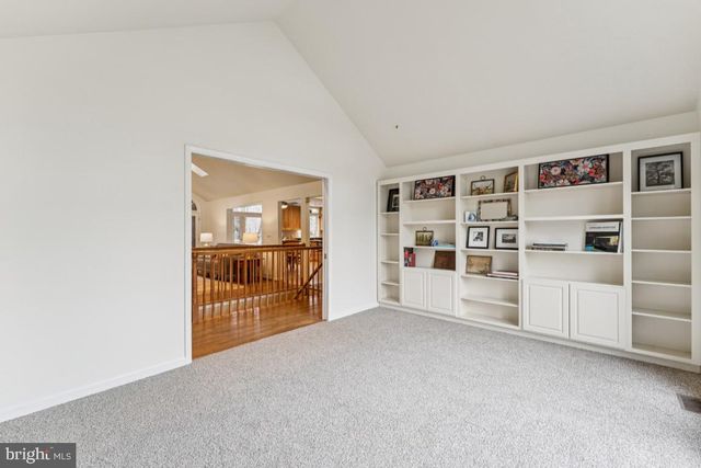 5 CHURCH ST, Brookeville, MD 20833