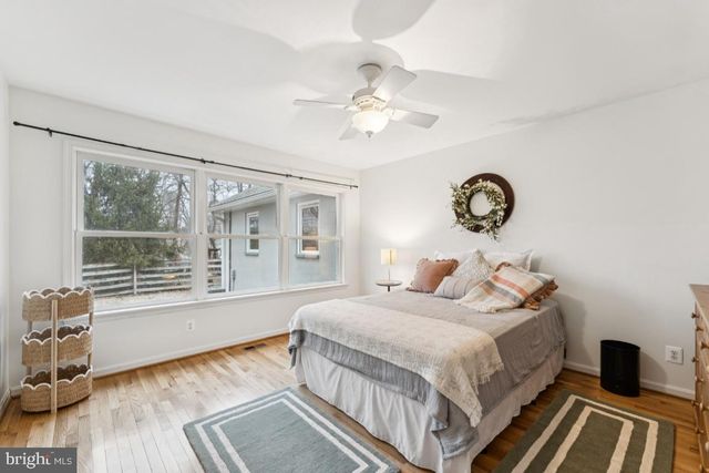 5 CHURCH ST, Brookeville, MD 20833