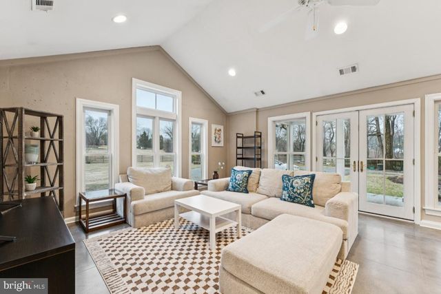 5 CHURCH ST, Brookeville, MD 20833