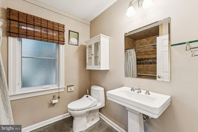 5 CHURCH ST, Brookeville, MD 20833