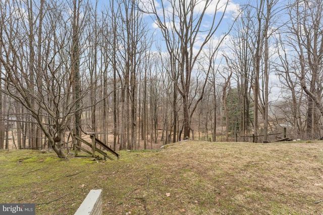 5 CHURCH ST, Brookeville, MD 20833