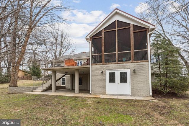 5 CHURCH ST, Brookeville, MD 20833