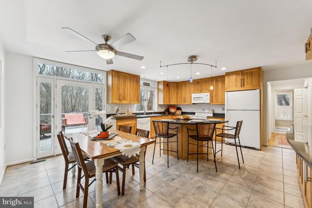 5 CHURCH ST, Brookeville, MD 20833