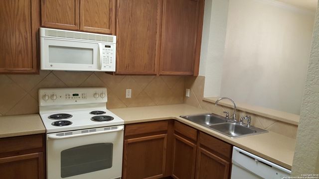 2535 Grayson Circle, San Antonio, TX 78232