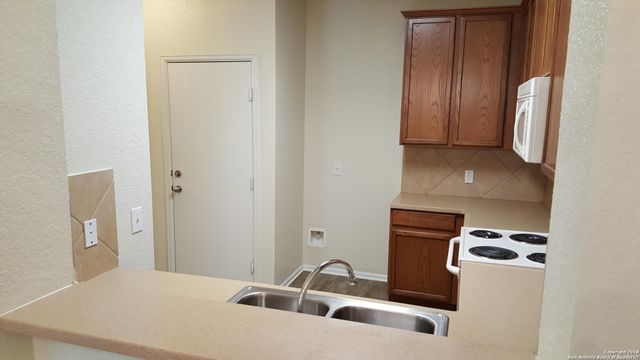 2535 Grayson Circle, San Antonio, TX 78232