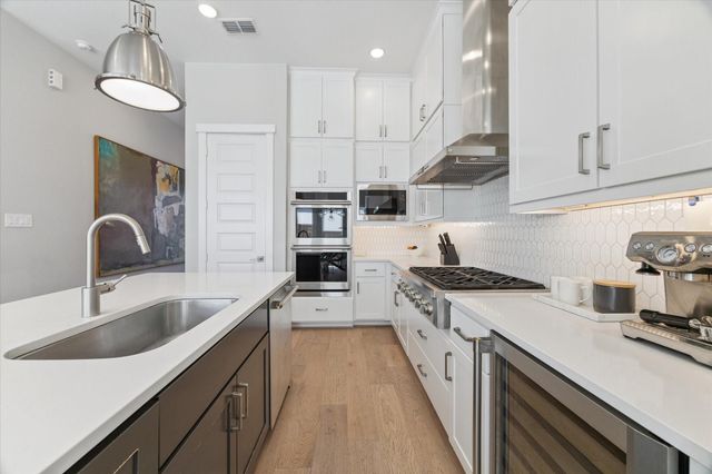 6609 Basal Woods Way, Houston, TX 77055