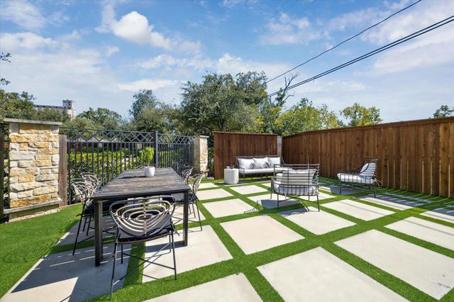 6609 Basal Woods Way, Houston, TX 77055