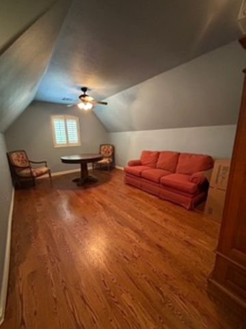 10335 S College Avenue, Tulsa, OK 74137