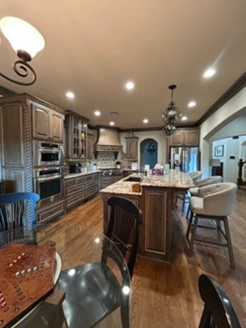 10335 S College Avenue, Tulsa, OK 74137