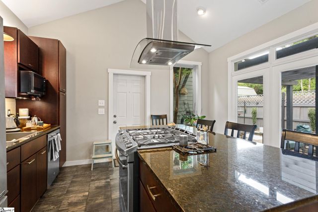 220 Cumberland Avenue, Greenville, SC 29607