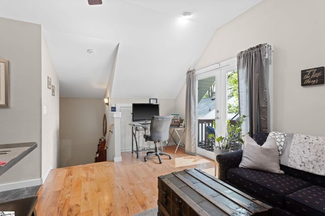 220 Cumberland Avenue, Greenville, SC 29607