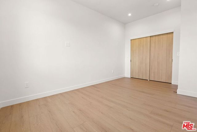 2133 S Longwood Avenue, Los Angeles, CA 90016