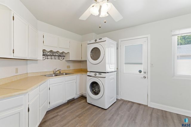 1508 W 28th St Street, Sioux Falls, SD 57105