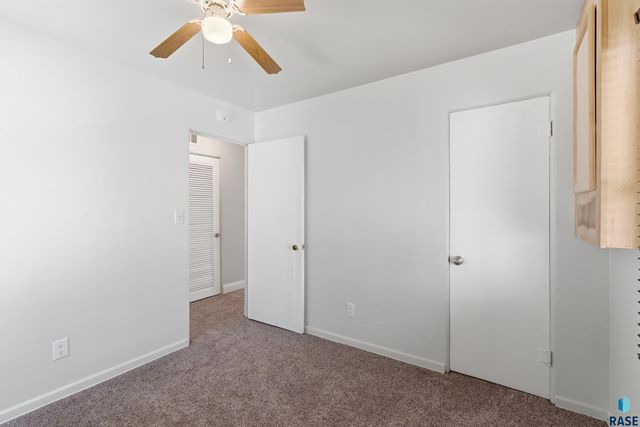 1508 W 28th St Street, Sioux Falls, SD 57105
