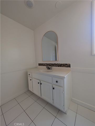 665 W Altadena 50, Altadena, CA 91001