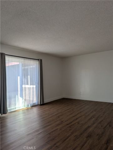 665 W Altadena 50, Altadena, CA 91001