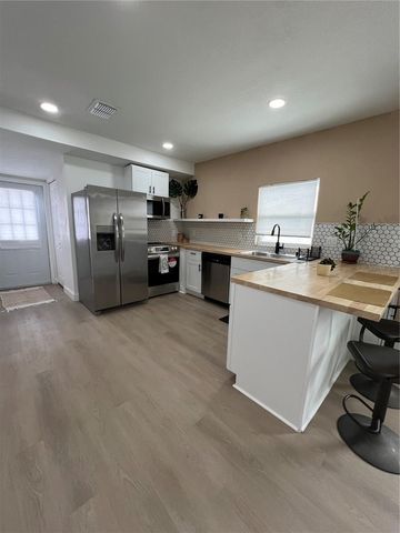 3859 9TH AVENUE S, St Petersburg, FL 33711