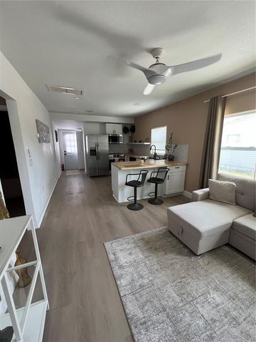 3859 9TH AVENUE S, St Petersburg, FL 33711