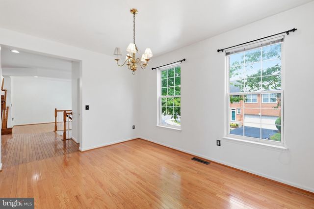 2917 MARKHAMS GRANT DR, Woodbridge, VA 22191