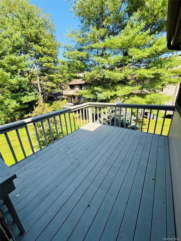 88 The Glen 88, Glen Head, NY 11545