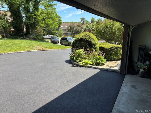 88 The Glen 88, Glen Head, NY 11545