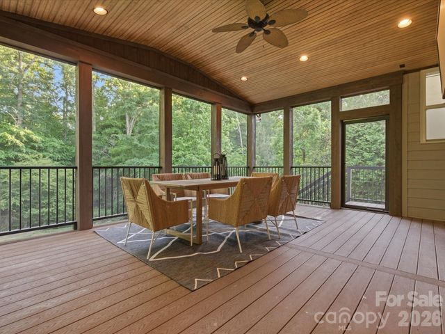 1126 Bromley Drive, Matthews, NC 28104