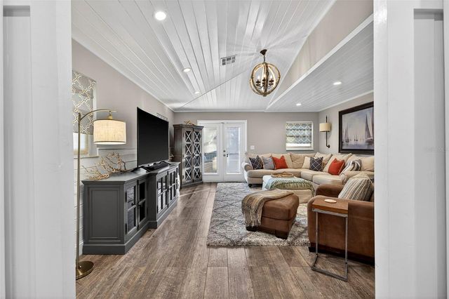 3404 E MARITANA DRIVE, St Pete Beach, FL 33706