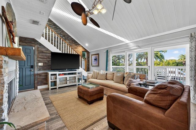 3404 E MARITANA DRIVE, St Pete Beach, FL 33706