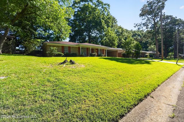 405 Crestview Drive, Clinton, MS 39056