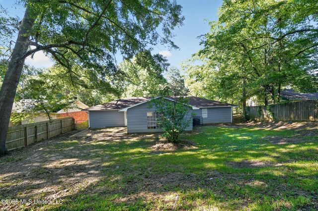 405 Crestview Drive, Clinton, MS 39056