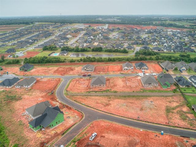 2140 Preserve Edge Drive, Edmond, OK 73034
