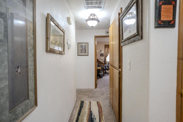 125 Meadow View Drive, Phoenix, OR 97535