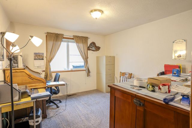 125 Meadow View Drive, Phoenix, OR 97535