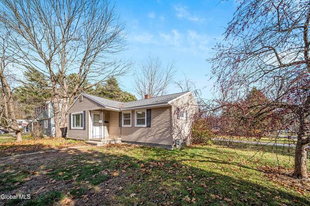 12 Bullard Avenue, Queensbury, NY 12804