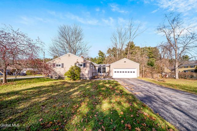 12 Bullard Avenue, Queensbury, NY 12804