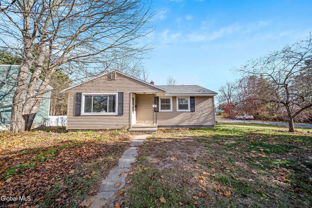 12 Bullard Avenue, Queensbury, NY 12804