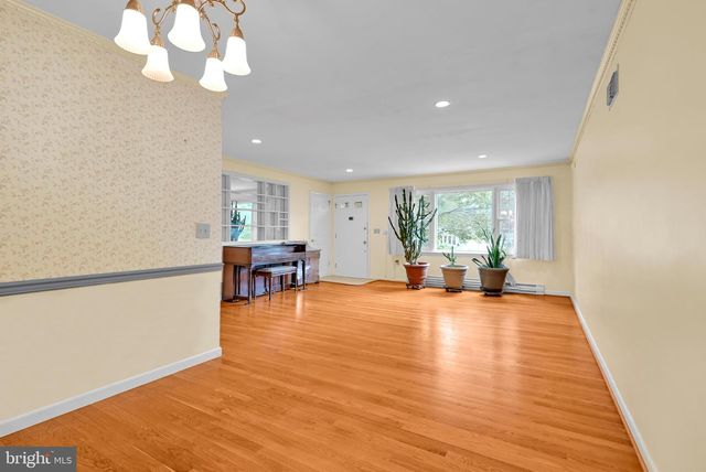 20 CLEARVIEW DR, Lebanon, PA 17042