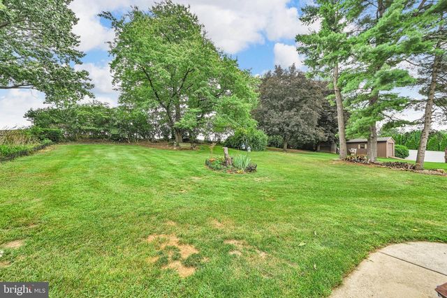 20 CLEARVIEW DR, Lebanon, PA 17042