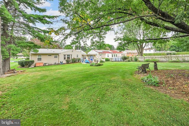 20 CLEARVIEW DR, Lebanon, PA 17042